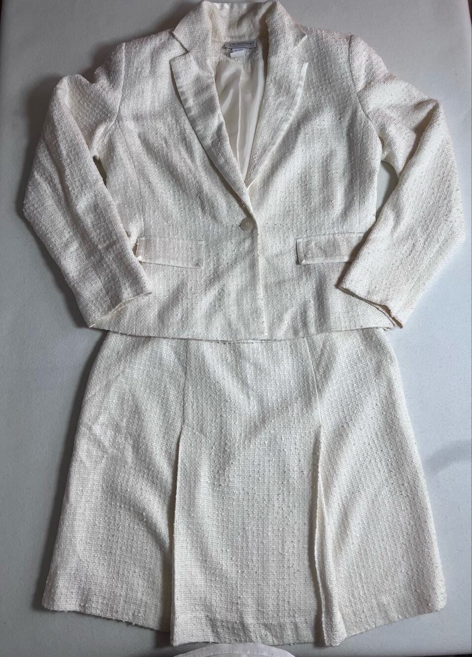 J.G. Hook Womens 8 White Tweed Skirt Suit 2 Piece Blazer Pencil Skirt Preppy